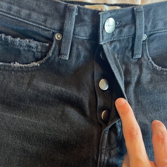 $210 FRAME Size 24 Le Original Distressed Raw Hem Jean Denim Shorts EUC - Picture 3 of 12